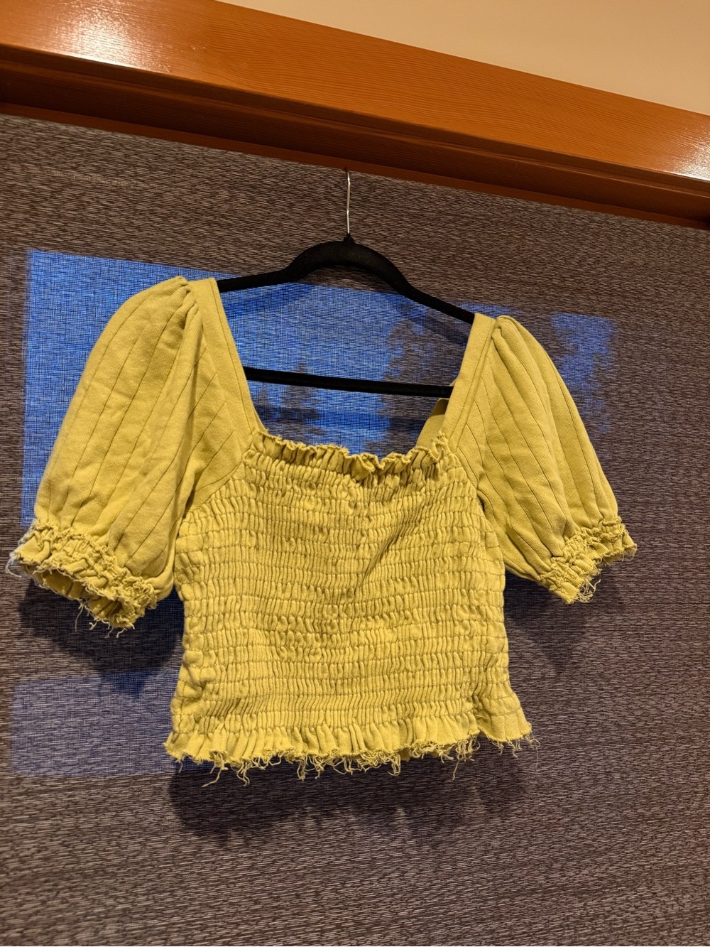 Smocked Puff-Sleeve Crop Top - Lime Green